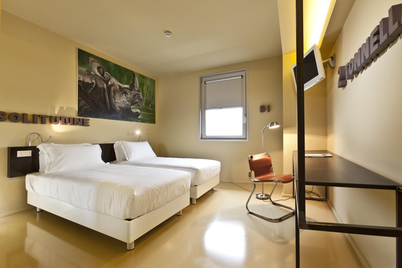 Aiden By Best Western Jhd Dunant Hotel Castiglione Delle Stiviere Exteriör bild