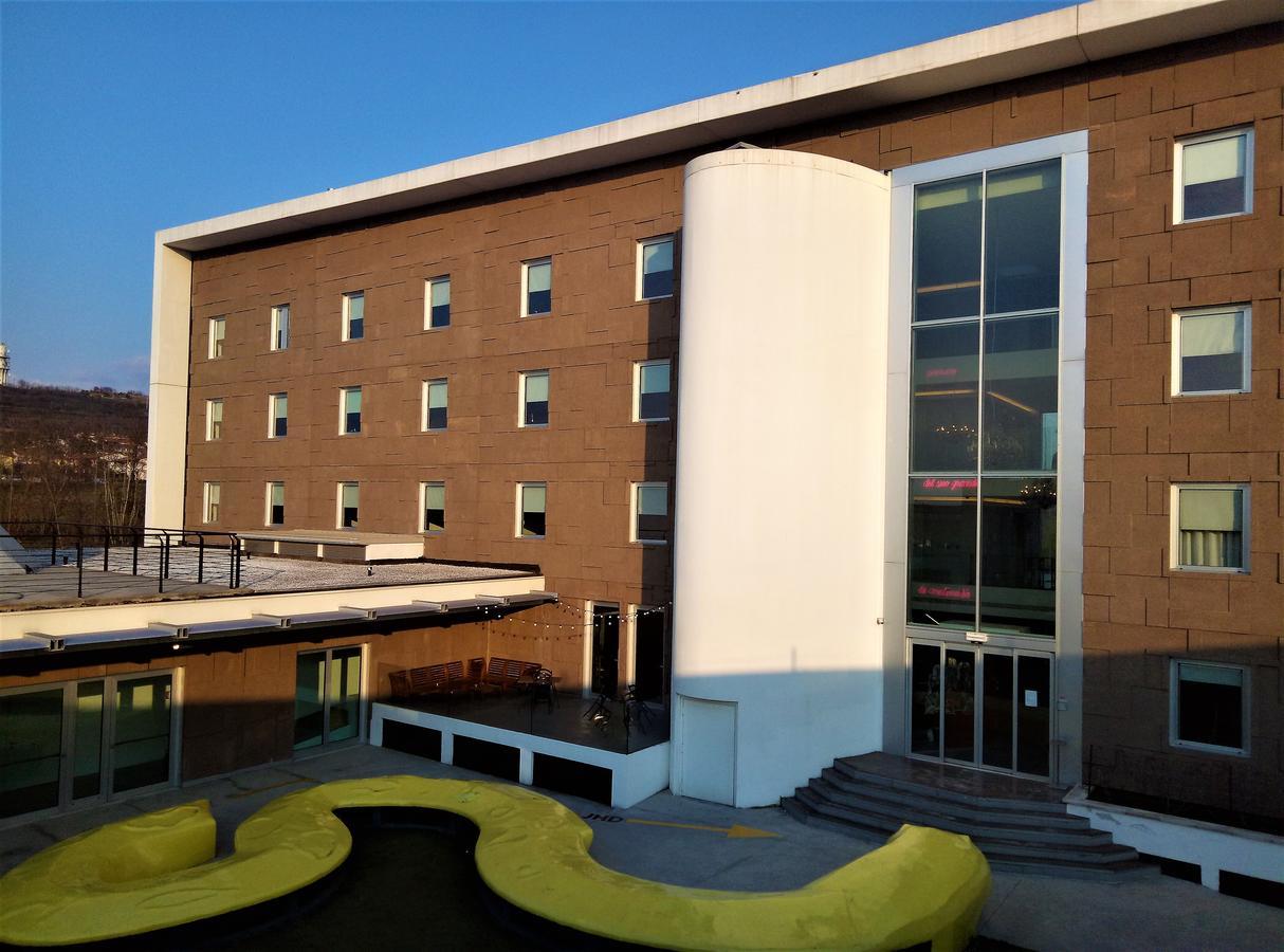 Aiden By Best Western Jhd Dunant Hotel Castiglione Delle Stiviere Exteriör bild